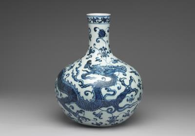 图片[2]-Vase with lotus and dragon decoration in underglaze blue, Ming dynasty, Yongle reign (1403-1424)-China Archive